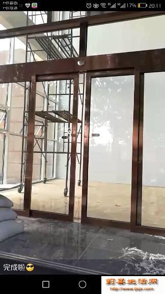 電動感應(yīng)門專業(yè)制作與門窗制造技術(shù)解析