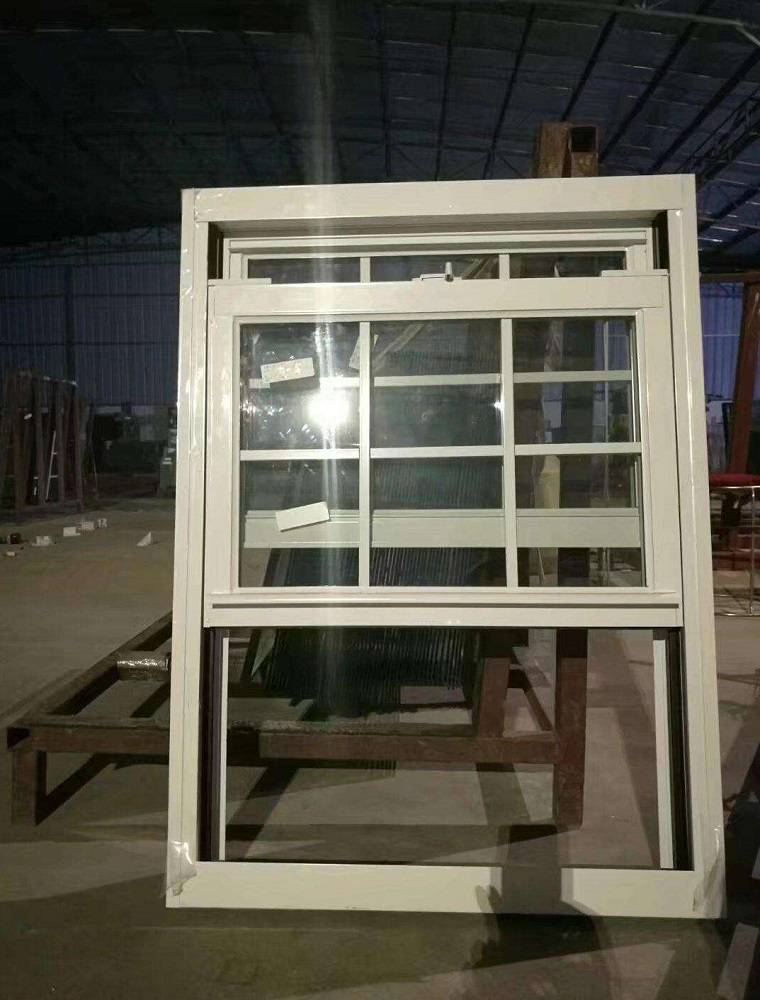 鋁合金折疊推拉窗 空間美學(xué)與實(shí)用功能的完美融合——走進(jìn)佛山市金房頂門窗